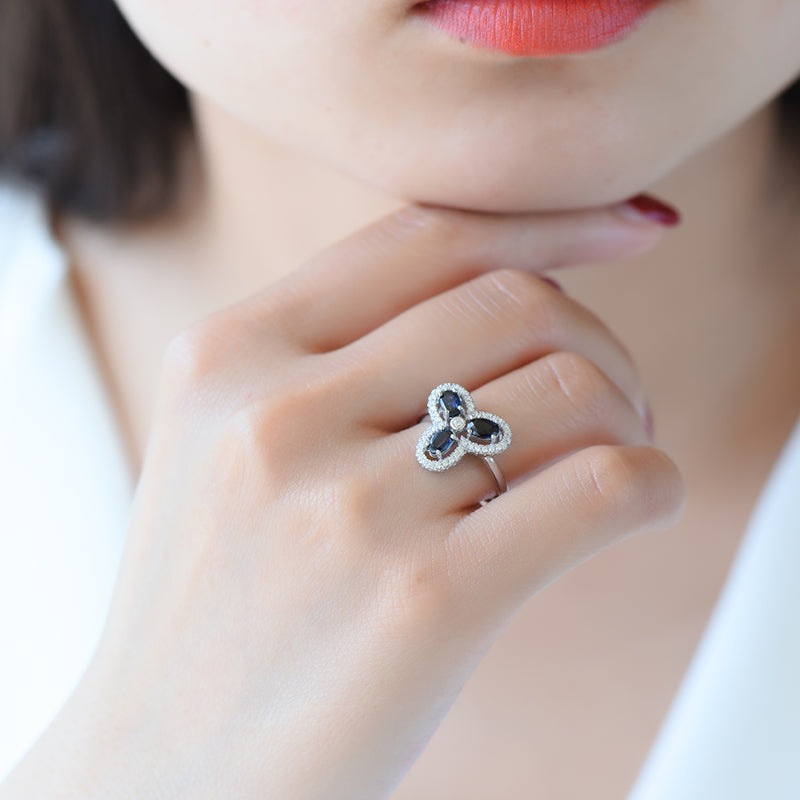 AuricAdorn Natural Sapphire Clover Ring in 925 Silver AuricAdorn Natural Sapphire Clover Ring in 925 Silver