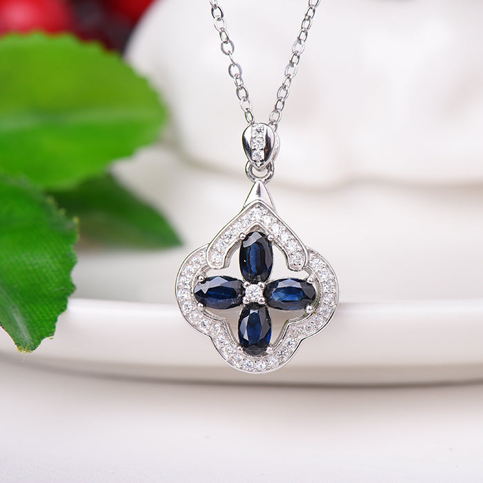 AuricAdorn Natural Sapphire Pendant in 925 Silver - Four Leaf Clover AuricAdorn Natural Sapphire Pendant in 925 Silver - Four Leaf Clover