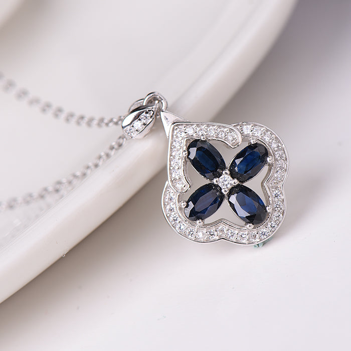 AuricAdorn Natural Sapphire Pendant in 925 Silver - Four Leaf Clover AuricAdorn Natural Sapphire Pendant in 925 Silver - Four Leaf Clover