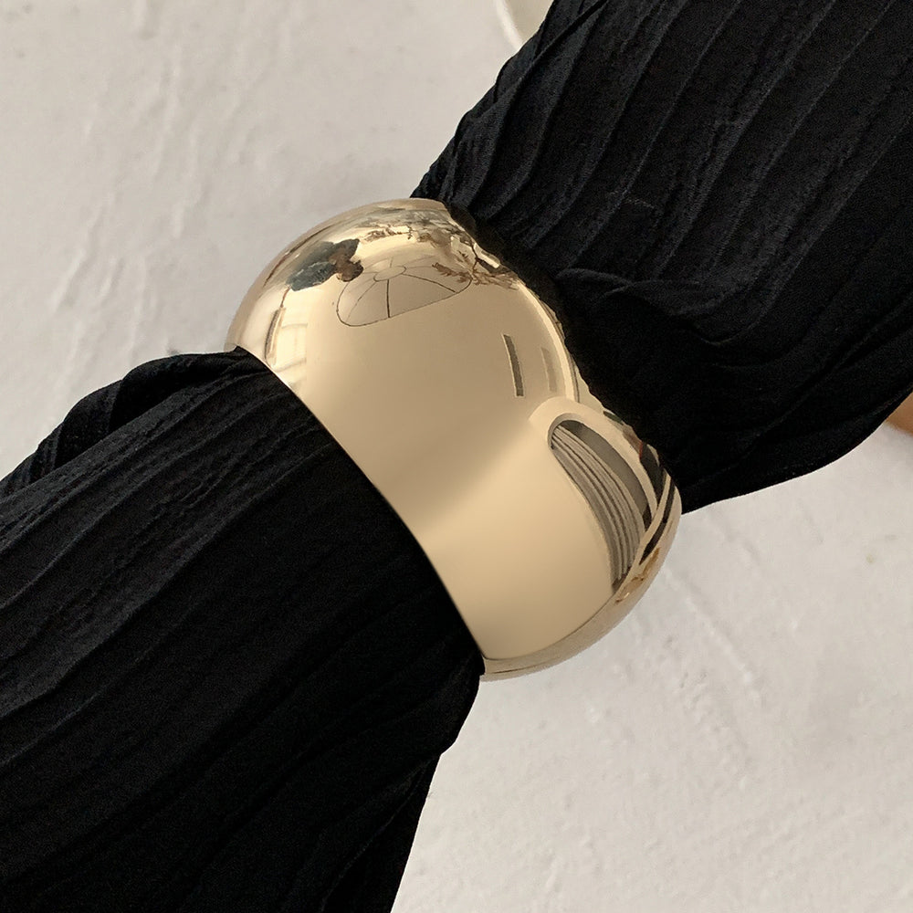 Punk Style Round Wide Gold Bracelet Punk Style Round Wide Gold Bracelet