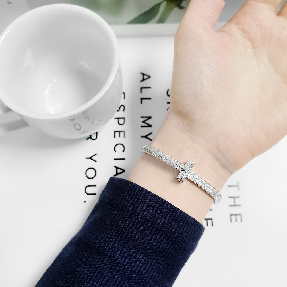 AuricAdorn T1 Diamond Hinged Bangle | Titanium Steel AuricAdorn T1 Diamond Hinged Bangle | Titanium Steel