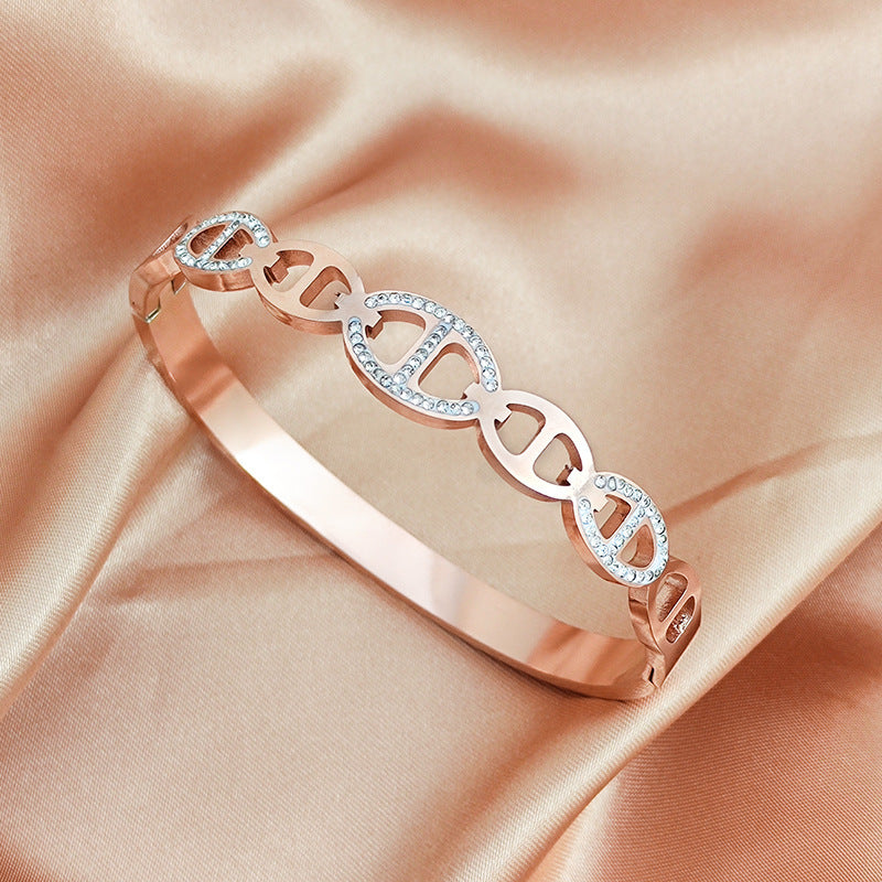 gold bracelet with roses gold bracelet with roses