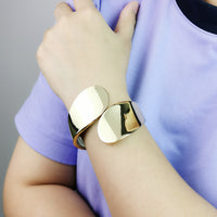 gold bracelet for women Scene Graph gold bracelet for women Scene Graph