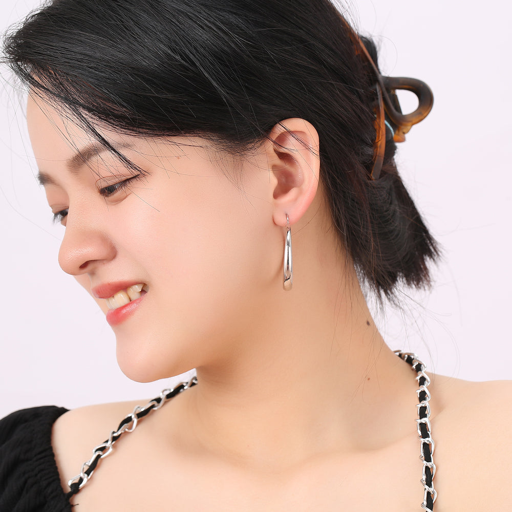 silver drop earrings Scene Graph silver drop earrings Scene Graph