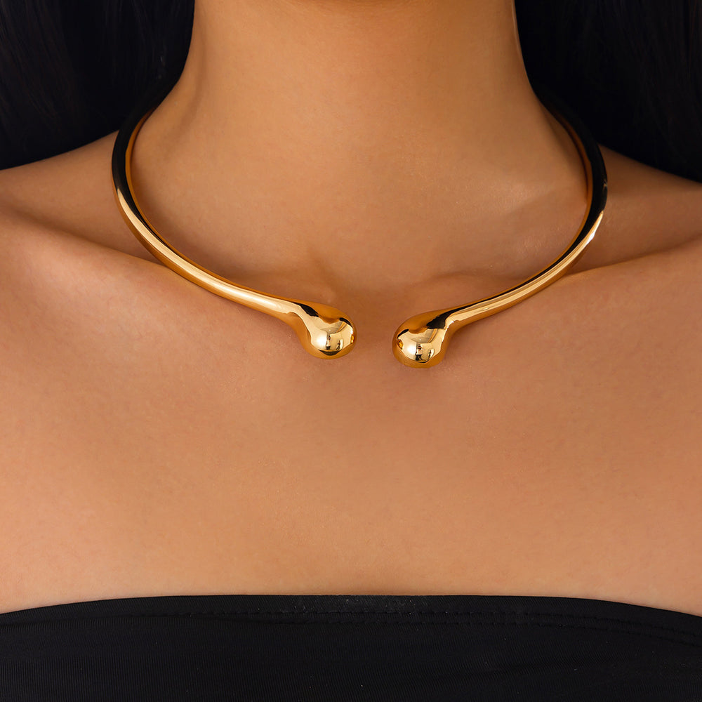 Asymmetrical Water Drop Gold Necklace