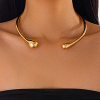 Asymmetrical Water Drop Spring Opening Gold Necklace