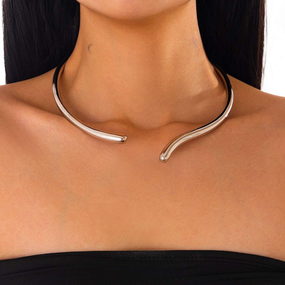 Asymmetrical Spring Opening Silver Necklace